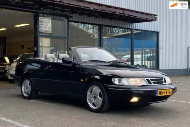 Saab 900 (1996) thumbnail 1