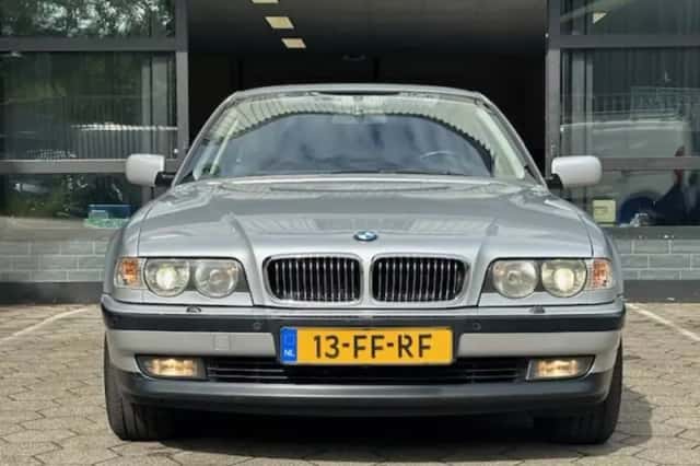 BMW 7-Serie (2000) thumbnail 2