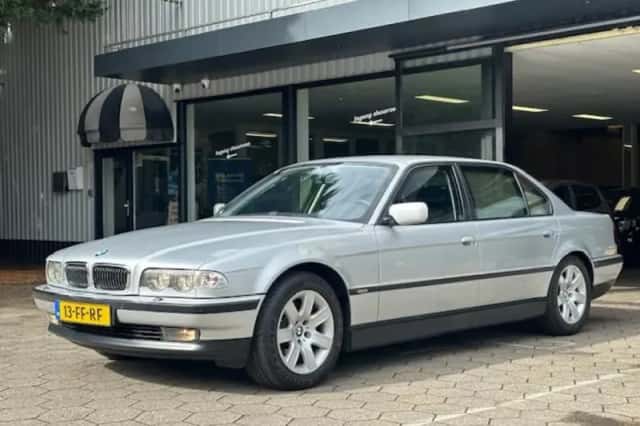 BMW 7-Serie (2000) thumbnail 4