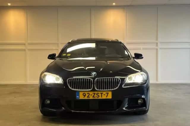 BMW 5-Serie (2012) thumbnail 2