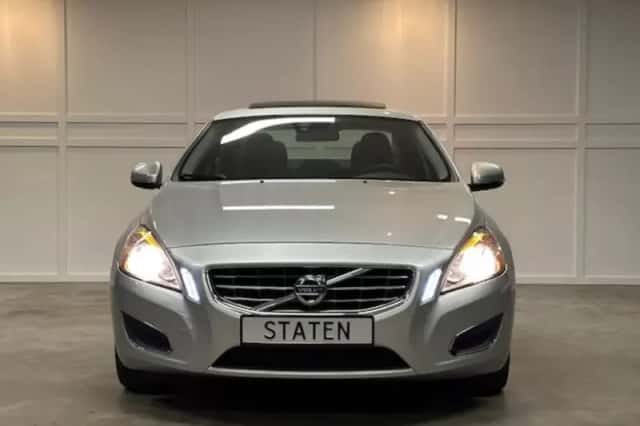 Volvo S60 (2012) thumbnail 2