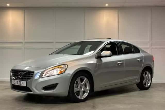Volvo S60 (2012) thumbnail 3