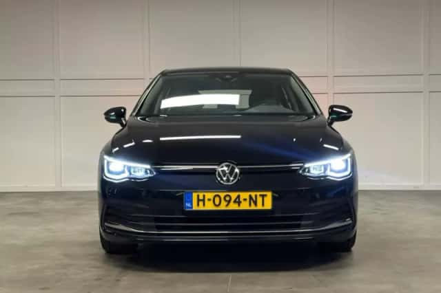 Volkswagen Golf (2020) thumbnail 2
