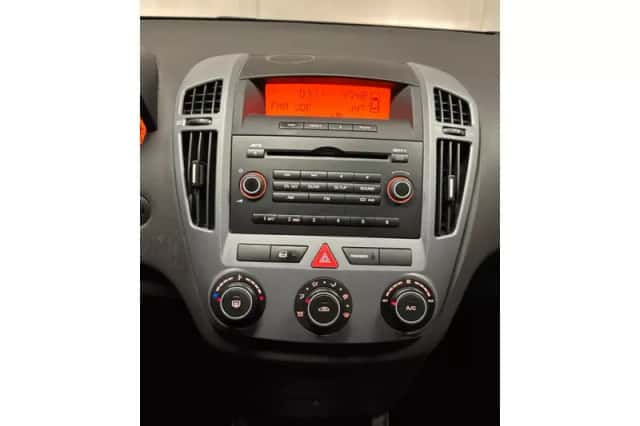 Kia Ceed (2008) thumbnail 5