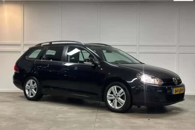 Volkswagen Golf (2010) thumbnail 1