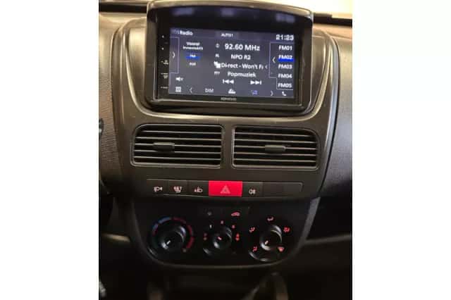 Opel Combo (2016) thumbnail 5
