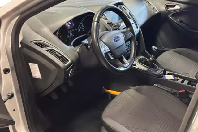 Ford Focus (2018) thumbnail 4