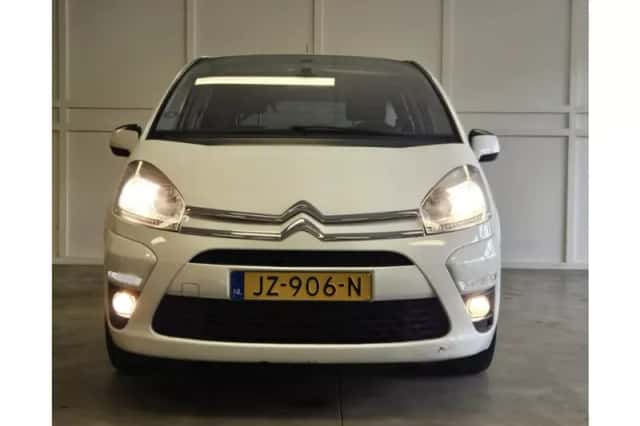 Citroën C4 Picasso (2012) thumbnail 2