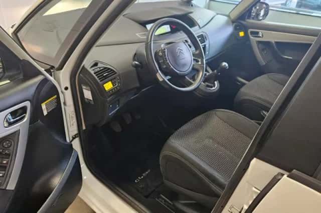 Citroën C4 Picasso (2012) thumbnail 4