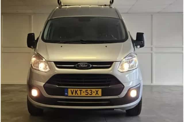 Ford Transit Custom (2017) thumbnail 2