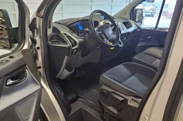 Ford Transit Custom (2017) thumbnail 4