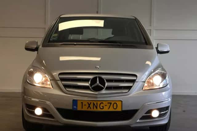 Mercedes-Benz B-Klasse (2010) thumbnail 2