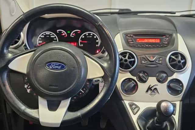 Ford Ka (2010) thumbnail 6