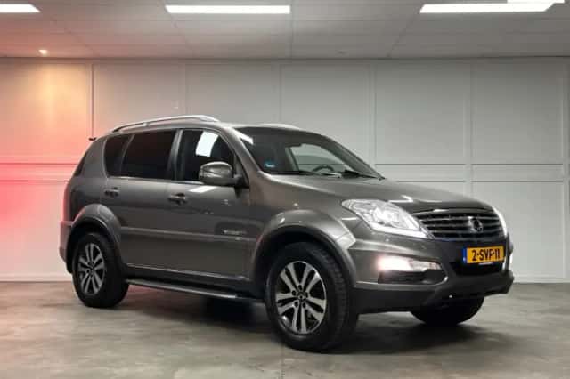 SsangYong Rexton (2013) thumbnail 1