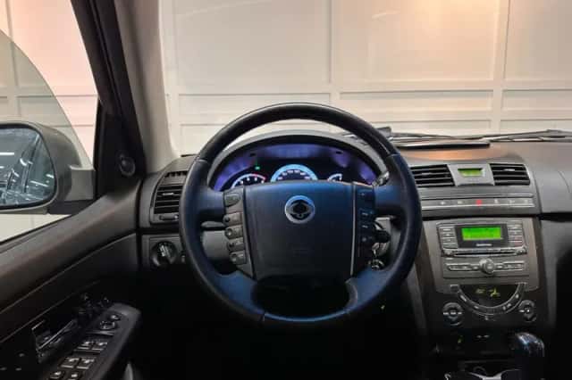 SsangYong Rexton (2013) thumbnail 6