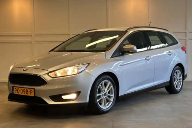 Ford Focus (2017) thumbnail 3
