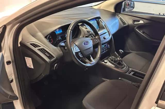 Ford Focus (2017) thumbnail 4