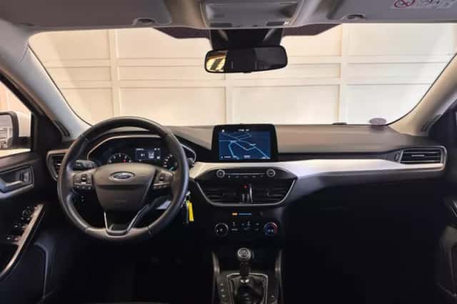 Ford Focus (2020) thumbnail 5