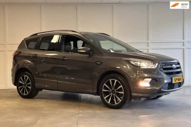 Ford Kuga (2018) thumbnail 1