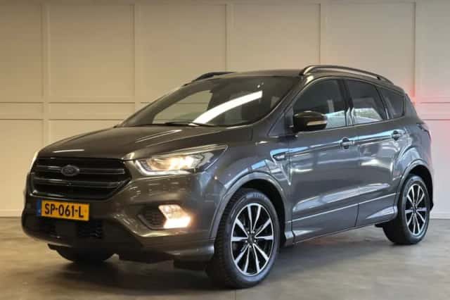 Ford Kuga (2018) thumbnail 3