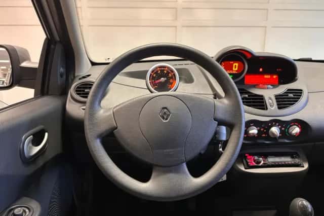 Renault Twingo (2011) thumbnail 6