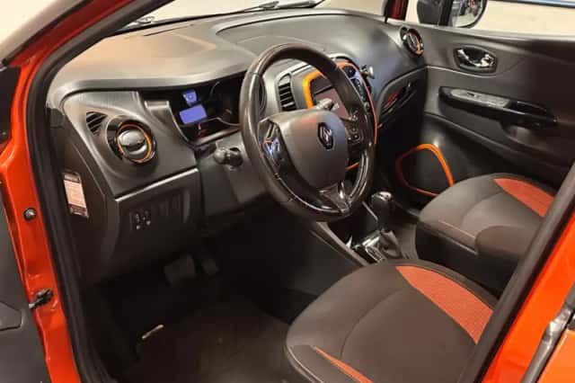 Renault Captur (2013) thumbnail 4