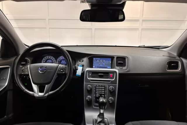 Volvo V60 (2011) thumbnail 5