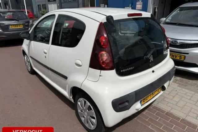 Peugeot 107 (2012) thumbnail 3