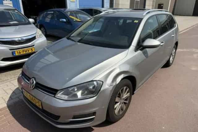 Volkswagen Golf (2014) thumbnail 1