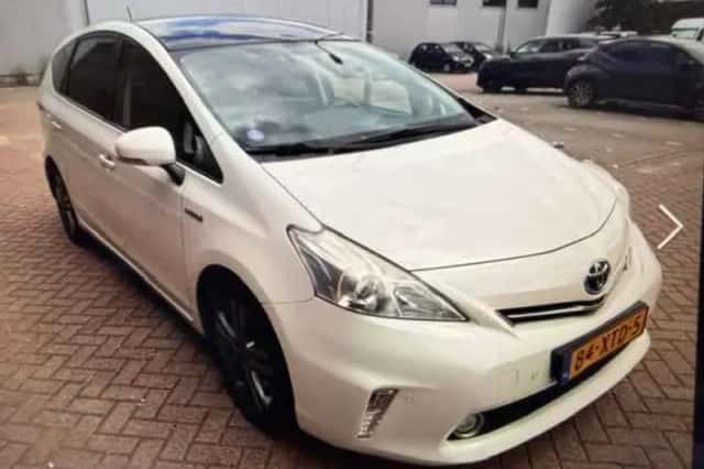 Toyota Prius (2012) thumbnail 5
