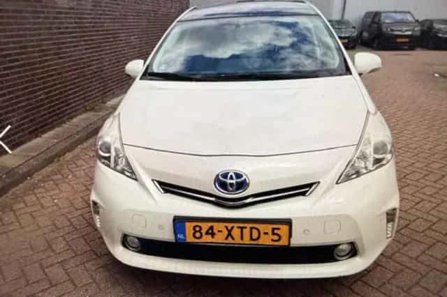 Toyota Prius (2012) thumbnail 6