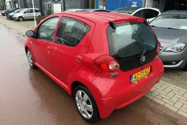 Toyota Aygo (2007) thumbnail 3