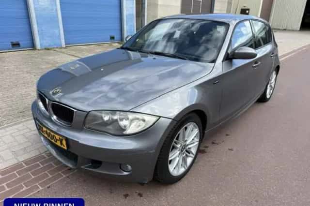 BMW 1-Serie (2009) thumbnail 1