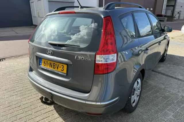Hyundai i30 (2010) thumbnail 6