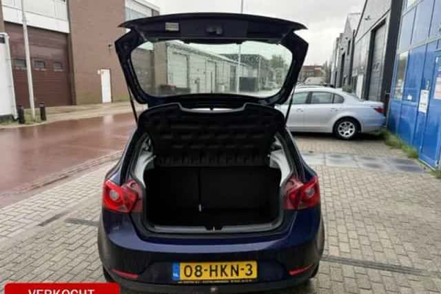 SEAT Ibiza (2009) thumbnail 5
