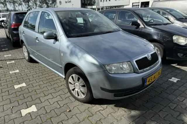Škoda Fabia (2003) thumbnail 3