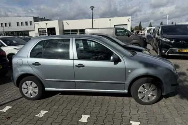 Škoda Fabia (2003) thumbnail 4