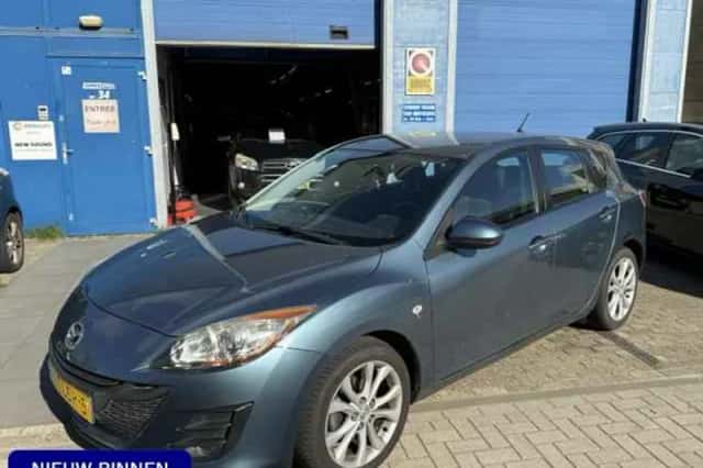 Mazda 3 (2010) thumbnail 1