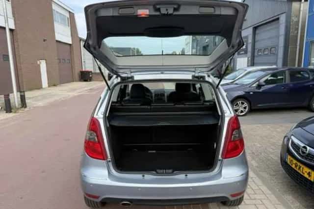 Mercedes-Benz A-Klasse (2009) thumbnail 5