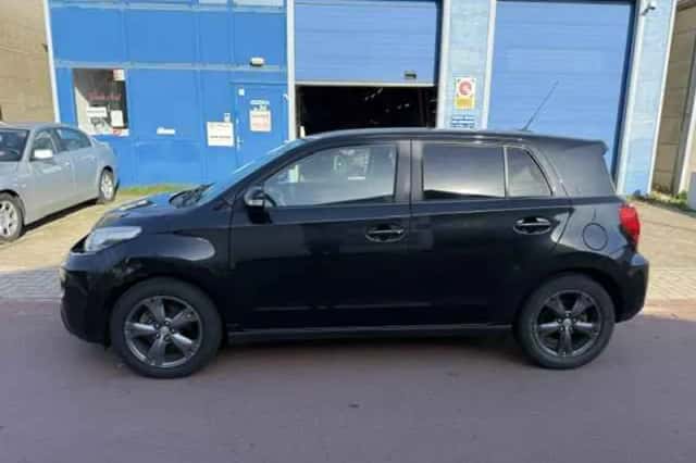 Toyota Urban Cruiser (2009) thumbnail 2
