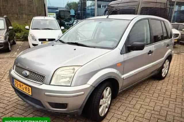 Ford Fusion (2005) thumbnail 1