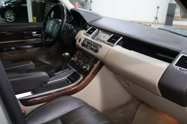 Land Rover Range Rover Sport (2010) thumbnail 3