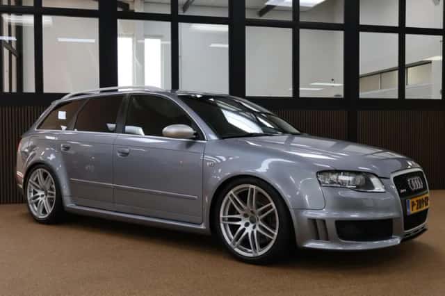 Audi RS 4 (2007) thumbnail 1