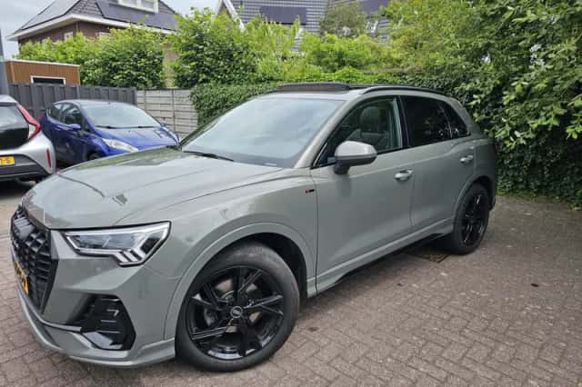Audi Q3 (2021) thumbnail 6