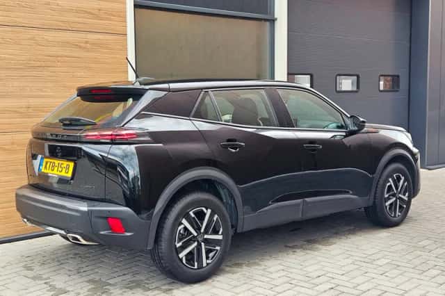 Peugeot 2008 (2025) thumbnail 2