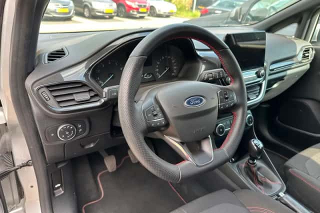 Ford Fiesta (2022) thumbnail 6