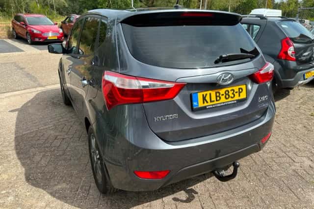 Hyundai ix20 (2015) thumbnail 2
