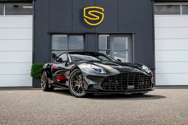 Aston Martin Vanquish (0) thumbnail 1