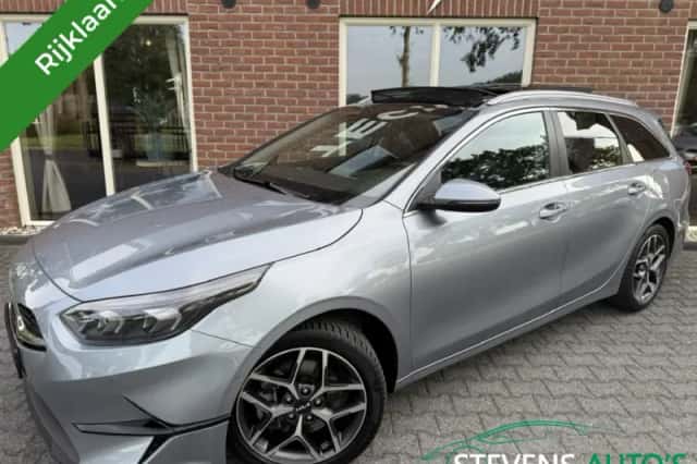 Kia Ceed (2024) thumbnail 1