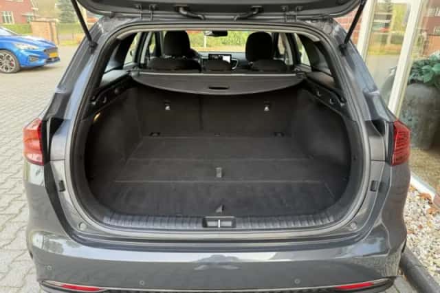 Kia Ceed (2022) thumbnail 6